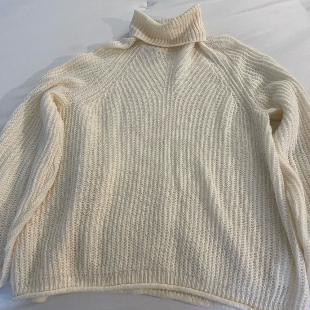 Michael Kors sweater size Large